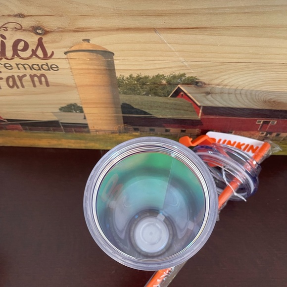 Dunkin’ Donuts tumbler - Picture 3 of 3